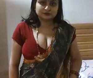 Desi Aunty clips for..